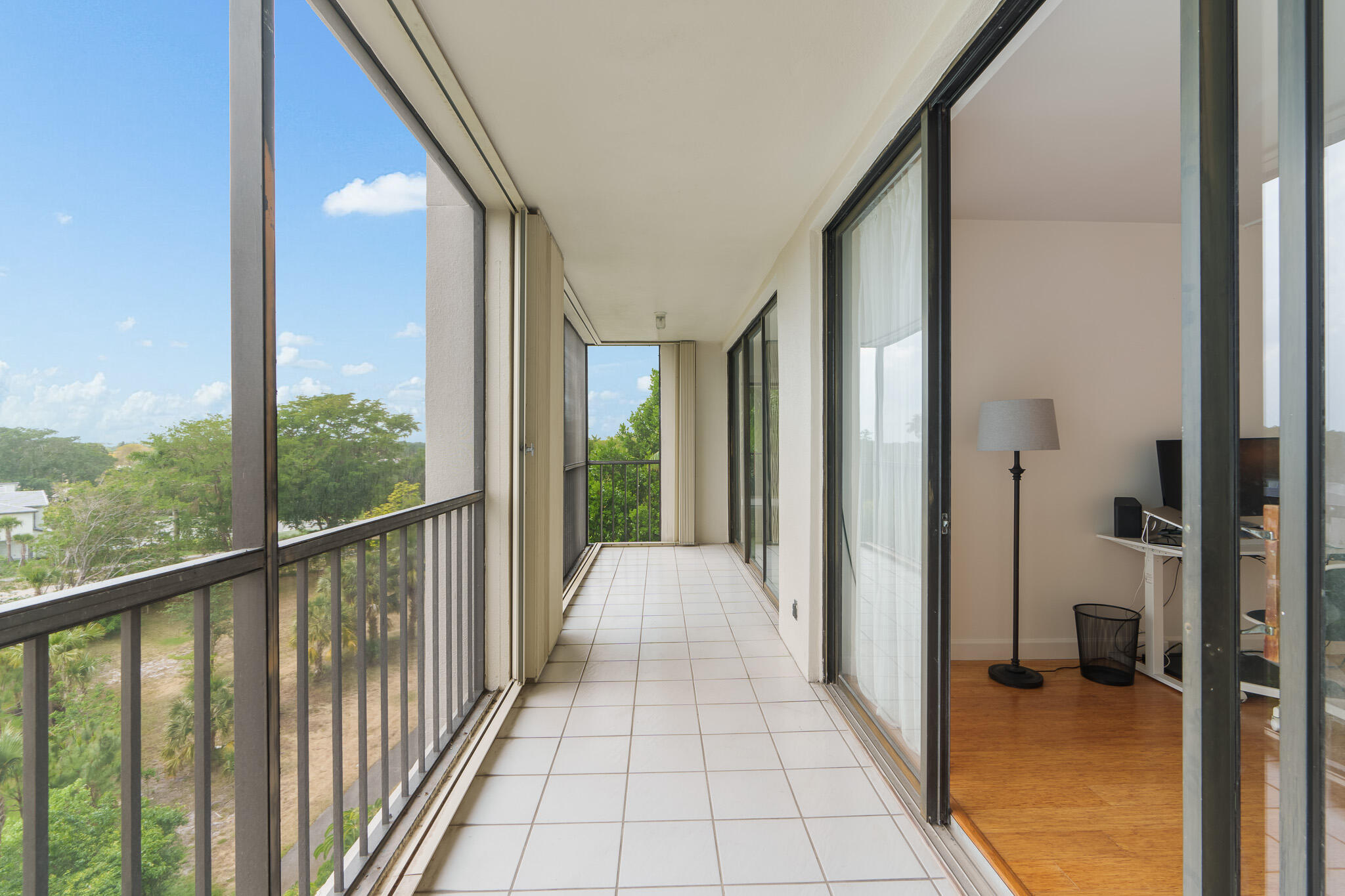 5951 Wellesley Park Drive 606