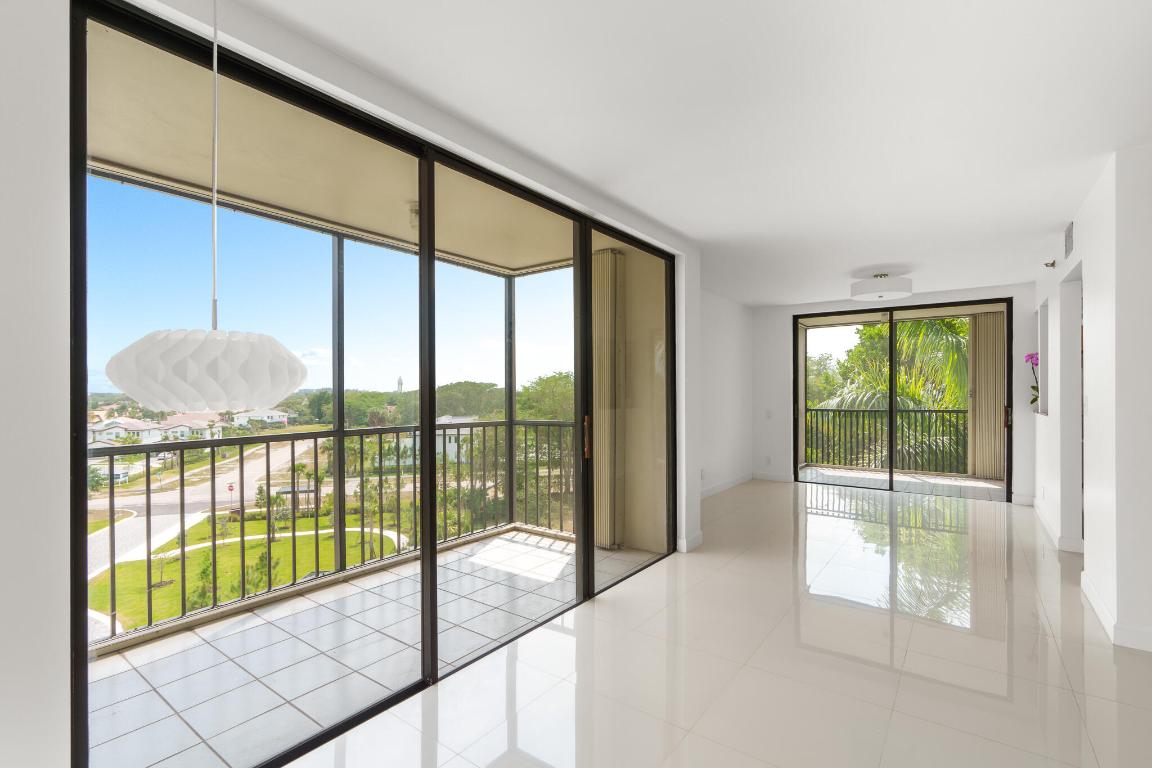 5951 Wellesley Park Drive 606