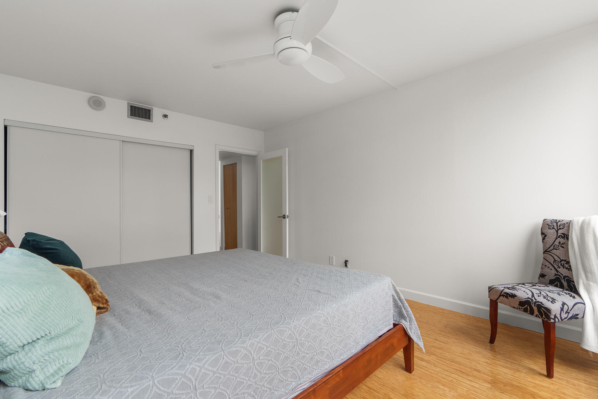 5951 Wellesley Park Drive 606