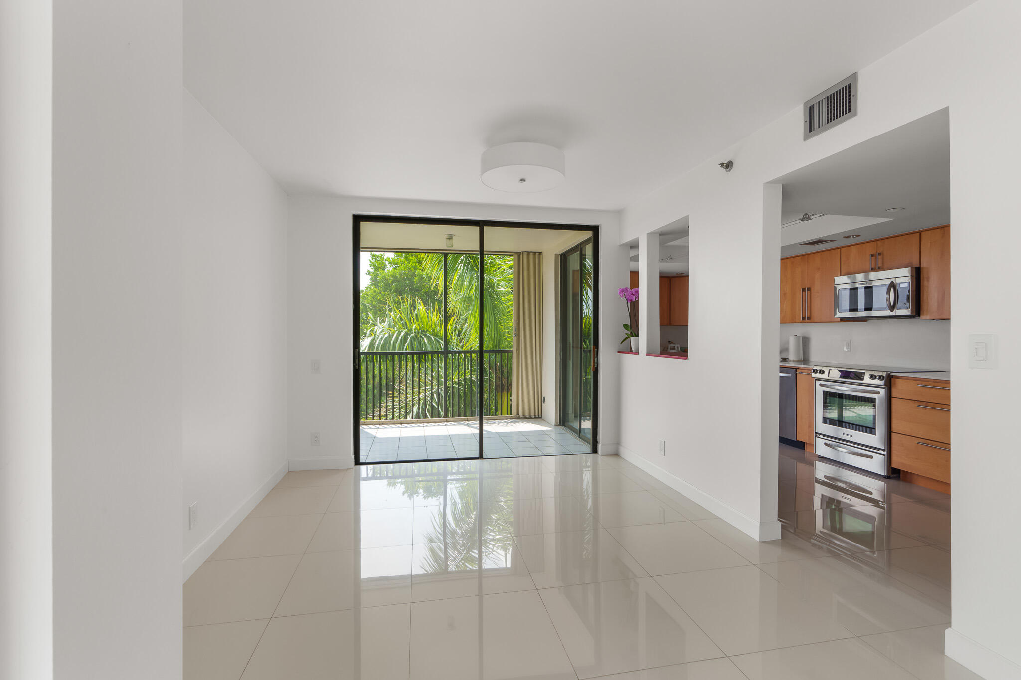 5951 Wellesley Park Drive 606