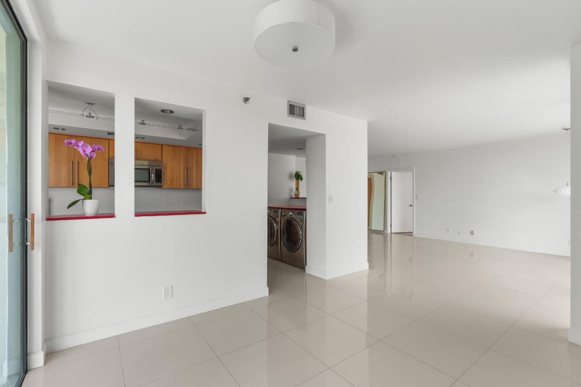 5951 Wellesley Park Drive 606