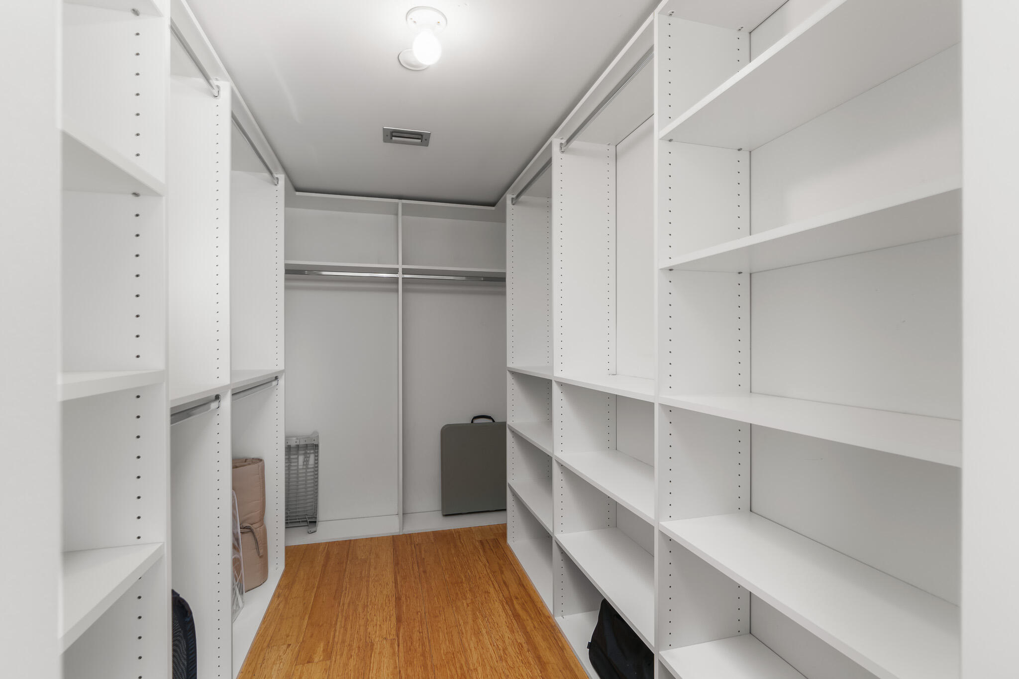 5951 Wellesley Park Drive 606