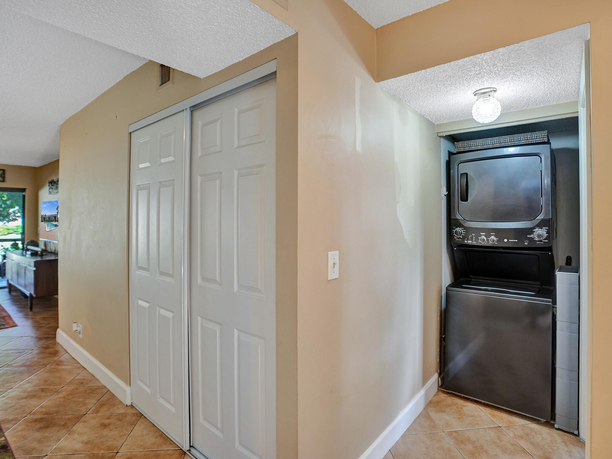 2201 SW 15th Street 251