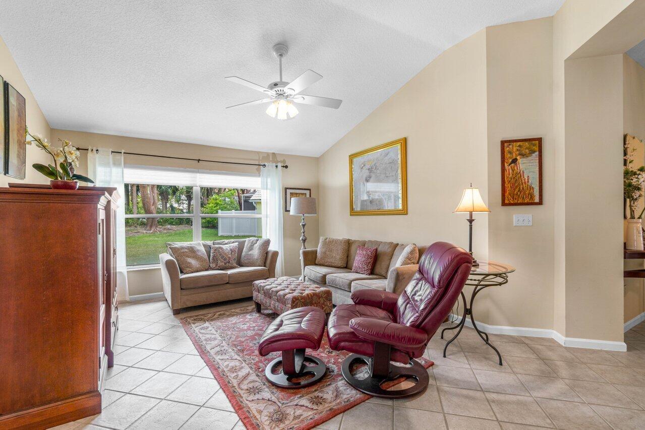 12950 Hampton Lakes Circle