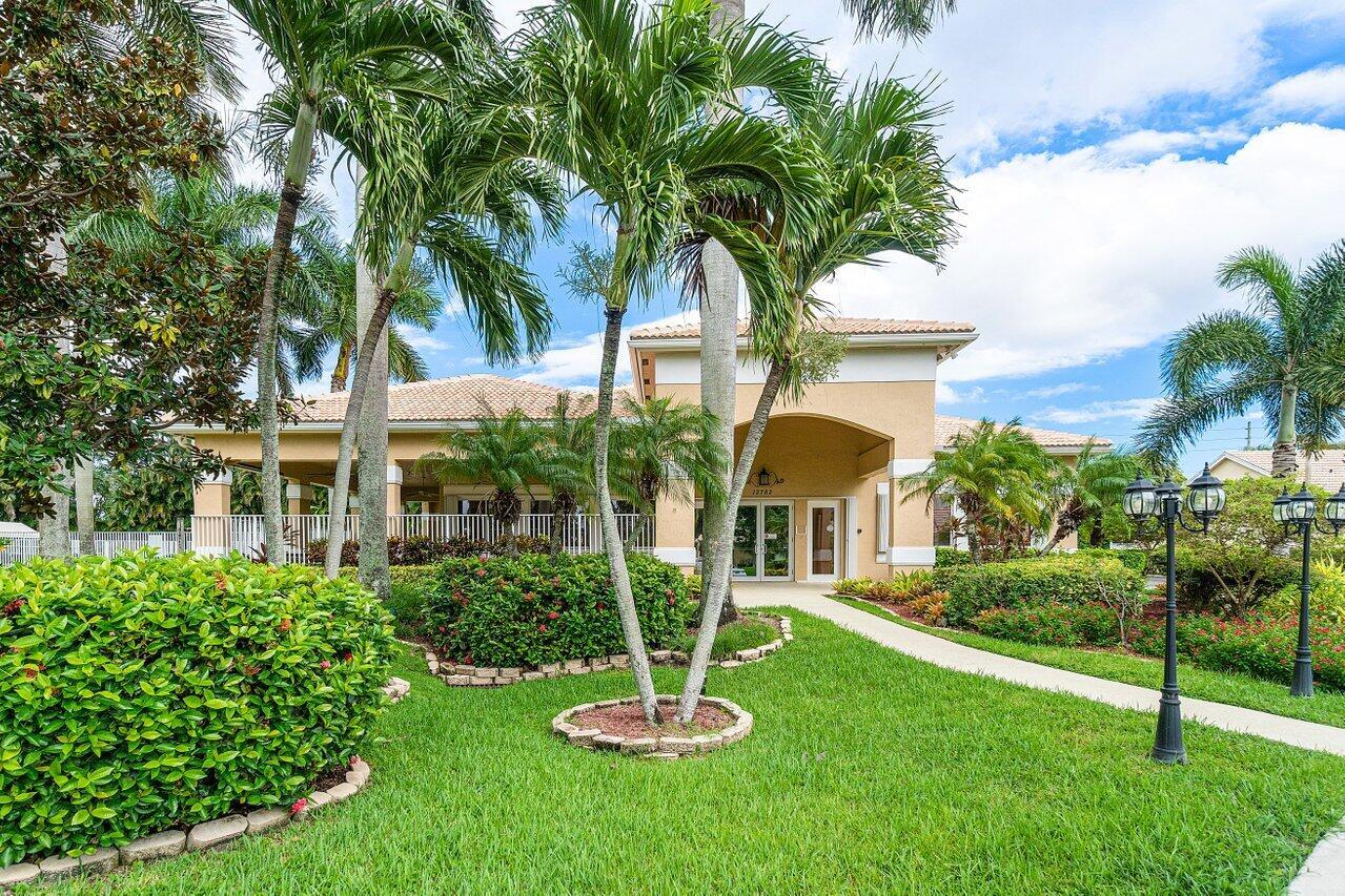 12950 Hampton Lakes Circle