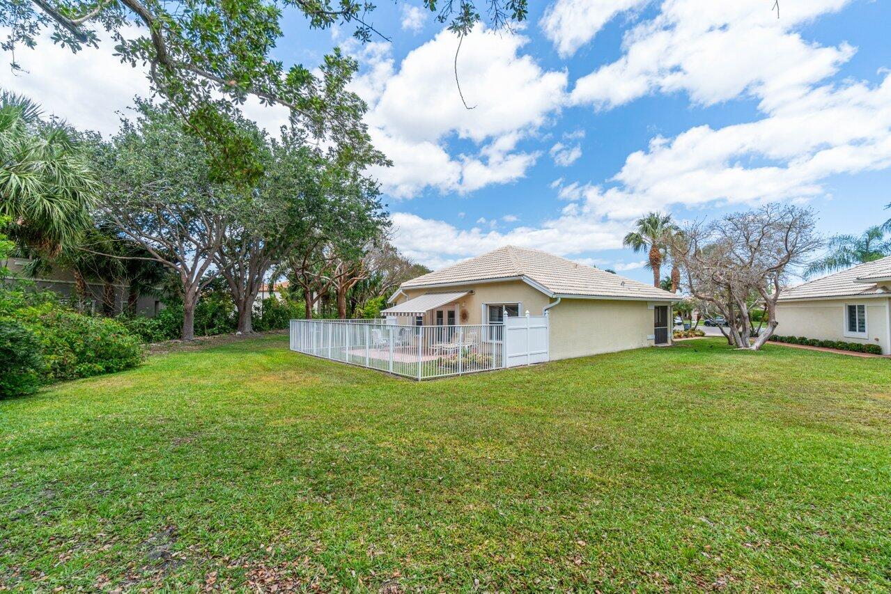 12950 Hampton Lakes Circle