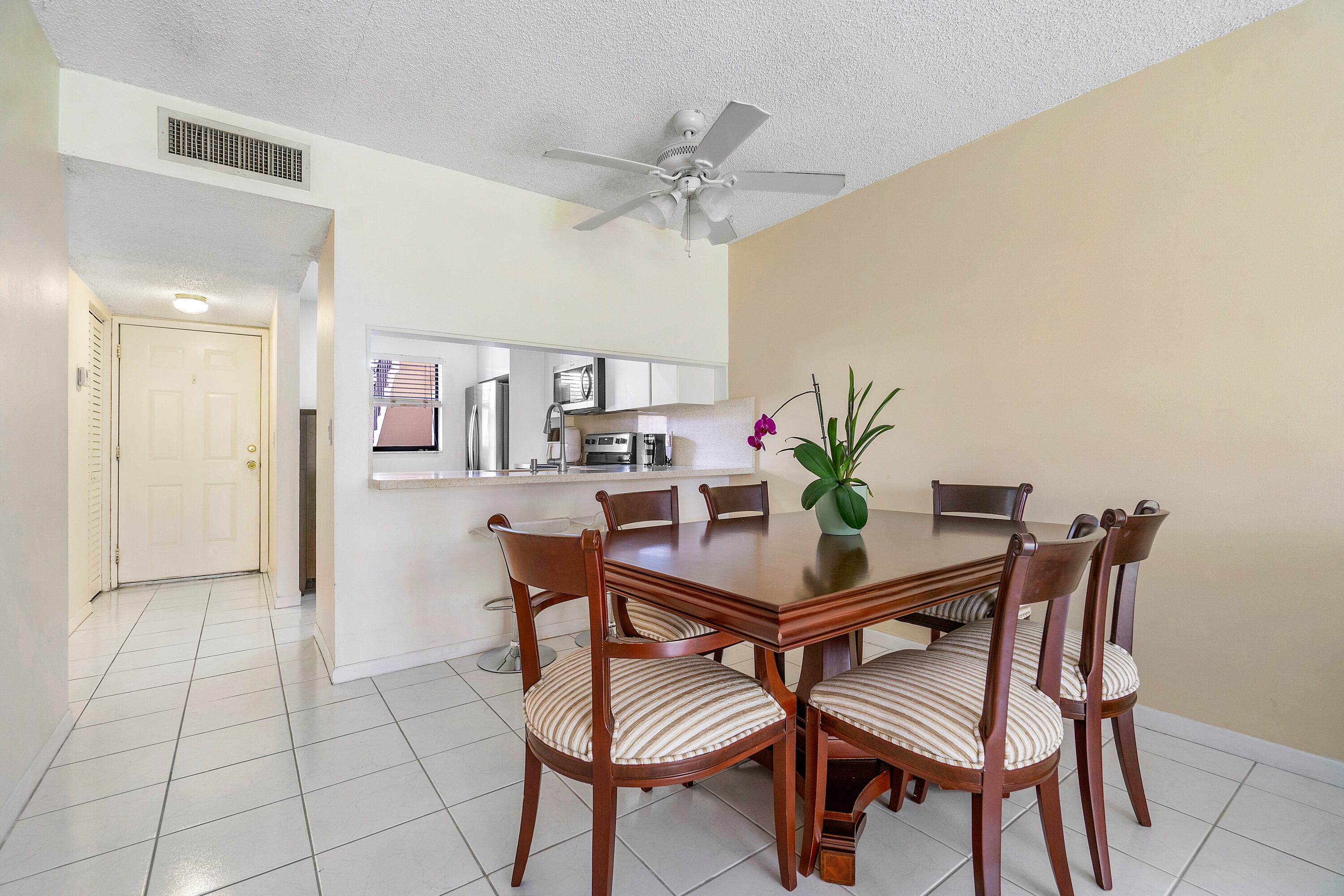 6796 Palmetto Circle S 102