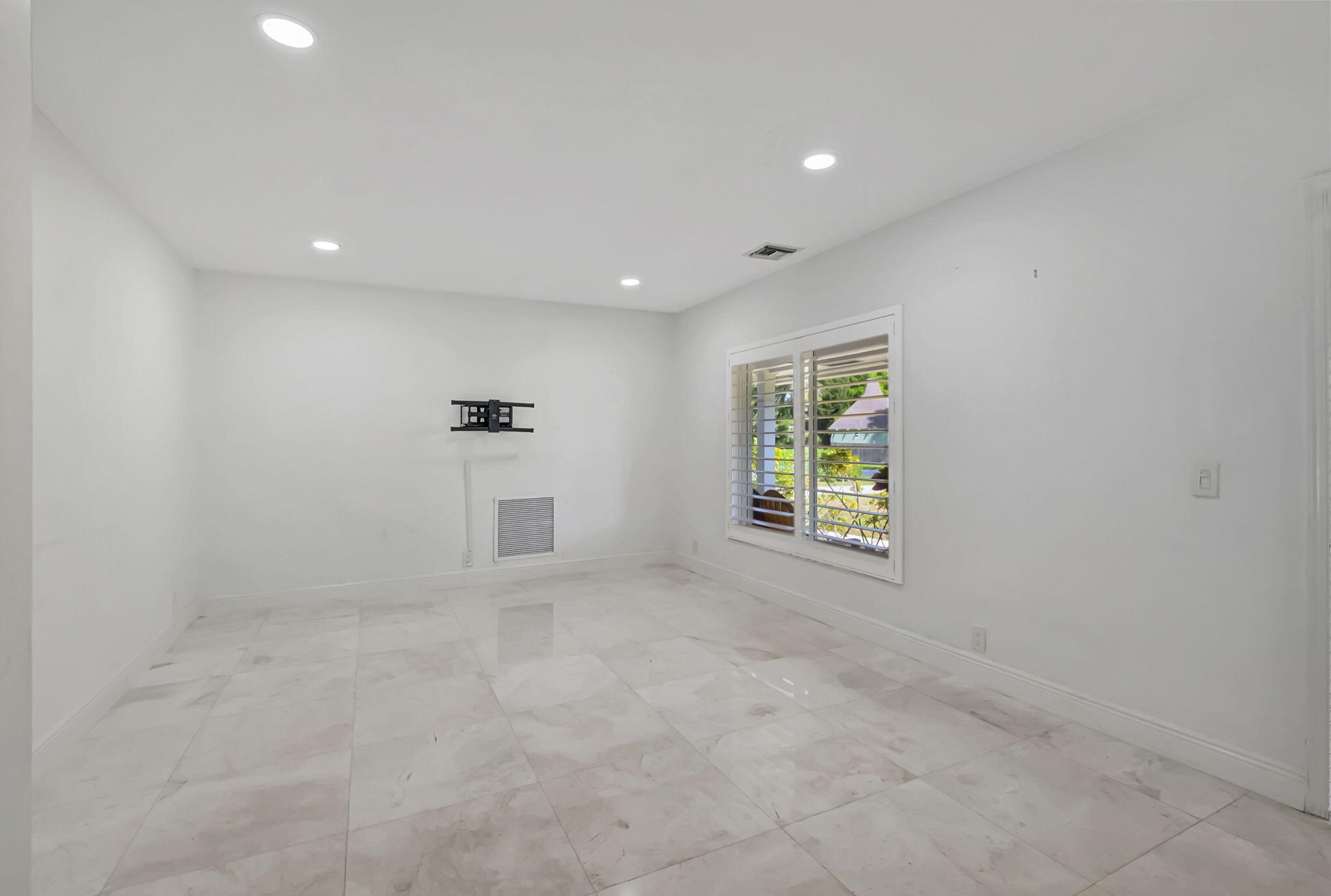4024 Frances Drive