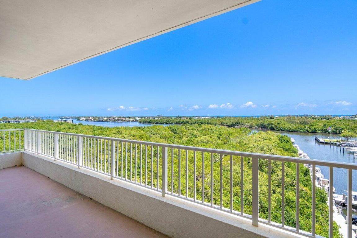 700 E Boynton Beach Boulevard 702