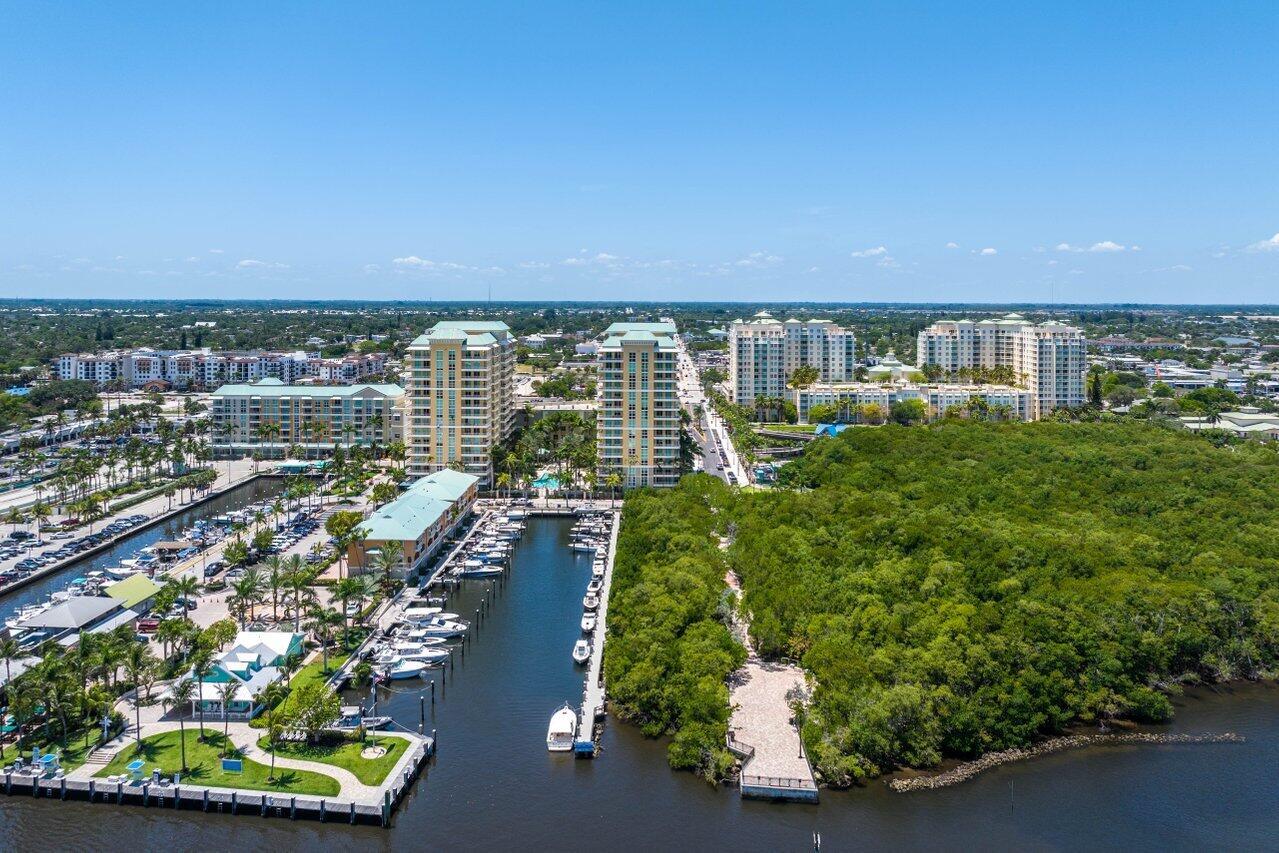 700 E Boynton Beach Boulevard 702