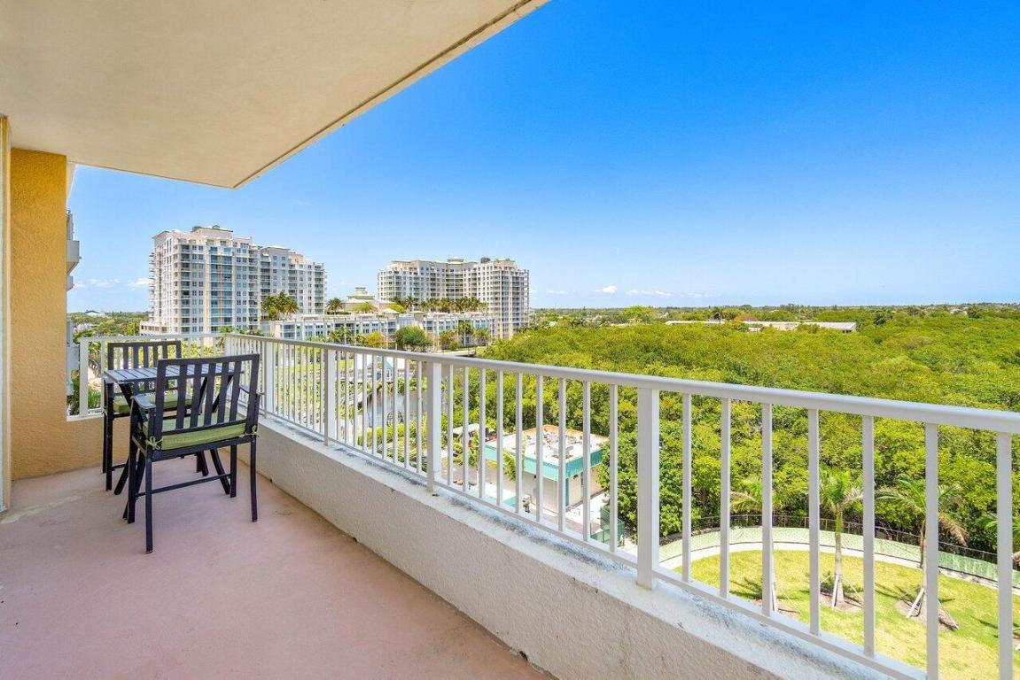 700 E Boynton Beach Boulevard 702