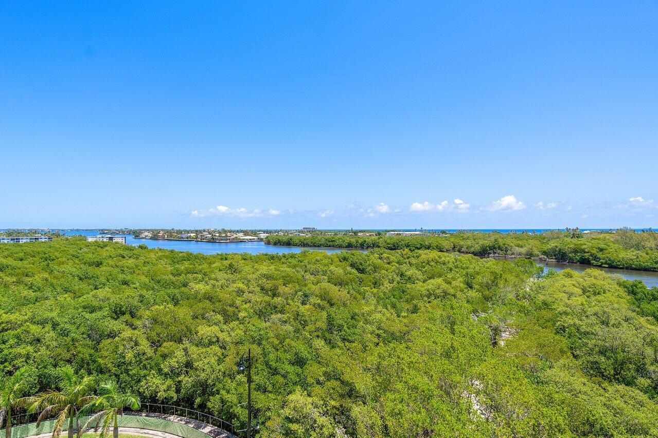 700 E Boynton Beach Boulevard 702