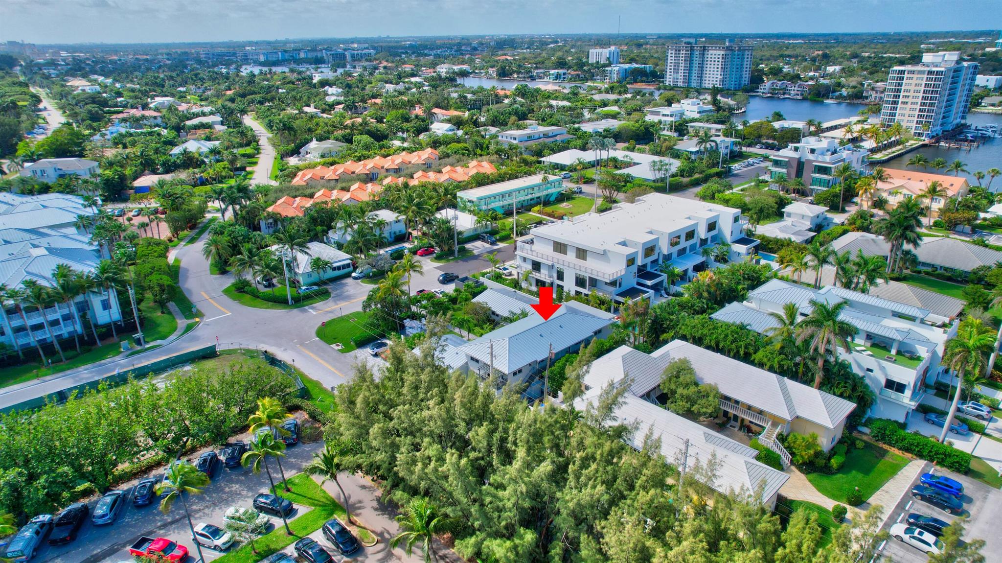 1025 Casuarina Road 7