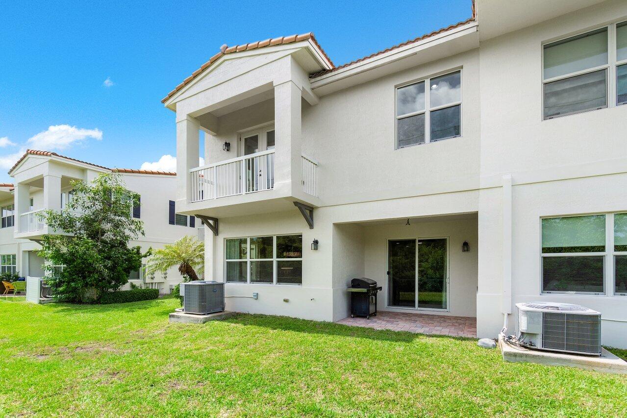 100 NW 69th Circle 76