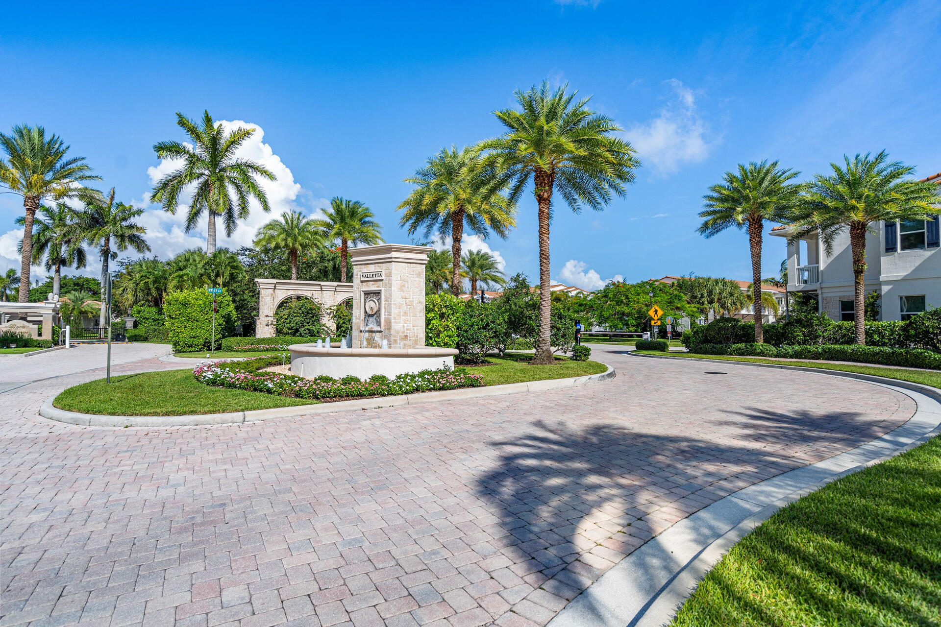 100 NW 69th Circle 76