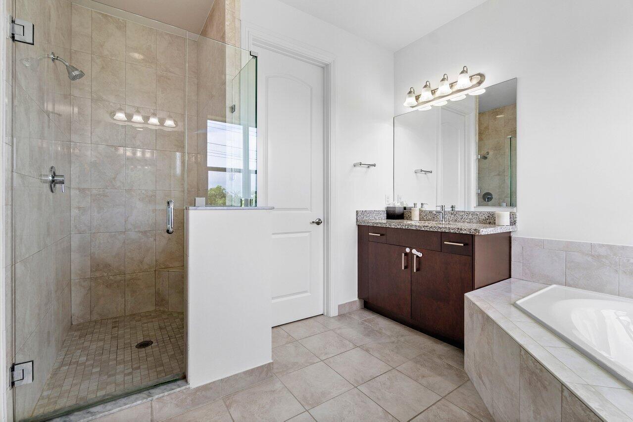 100 NW 69th Circle 76