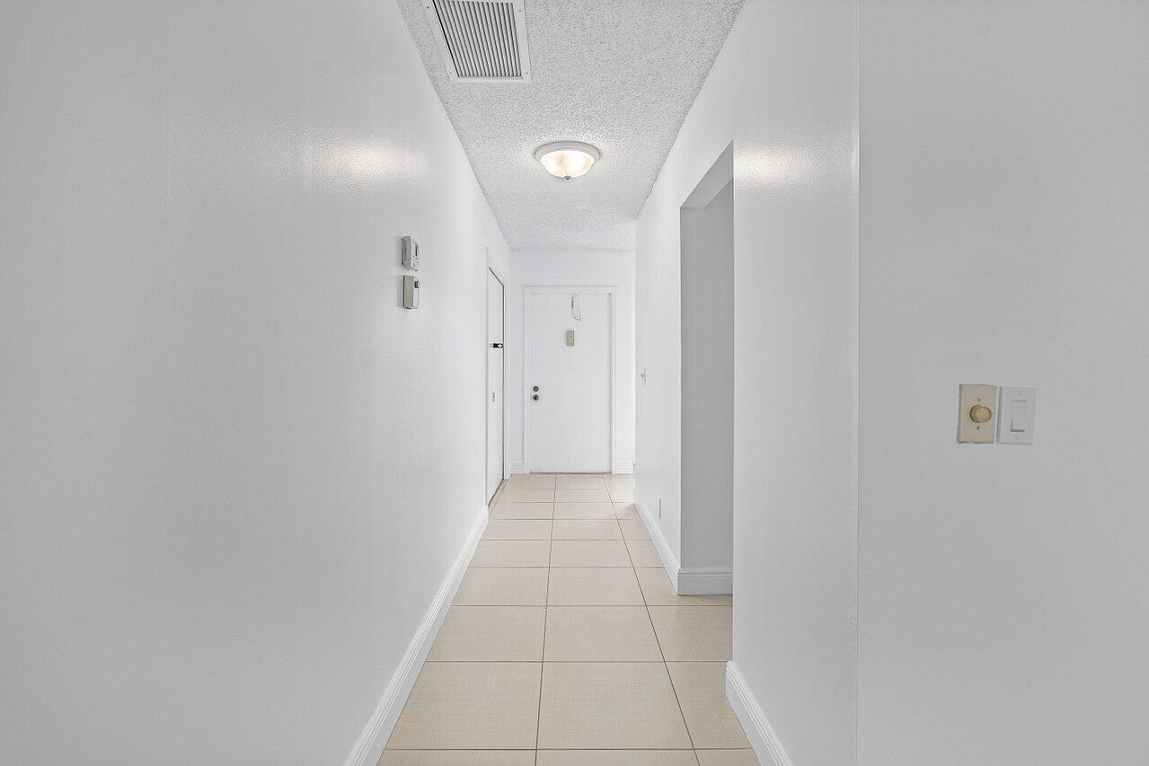 1021 Flame Vine Avenue 104