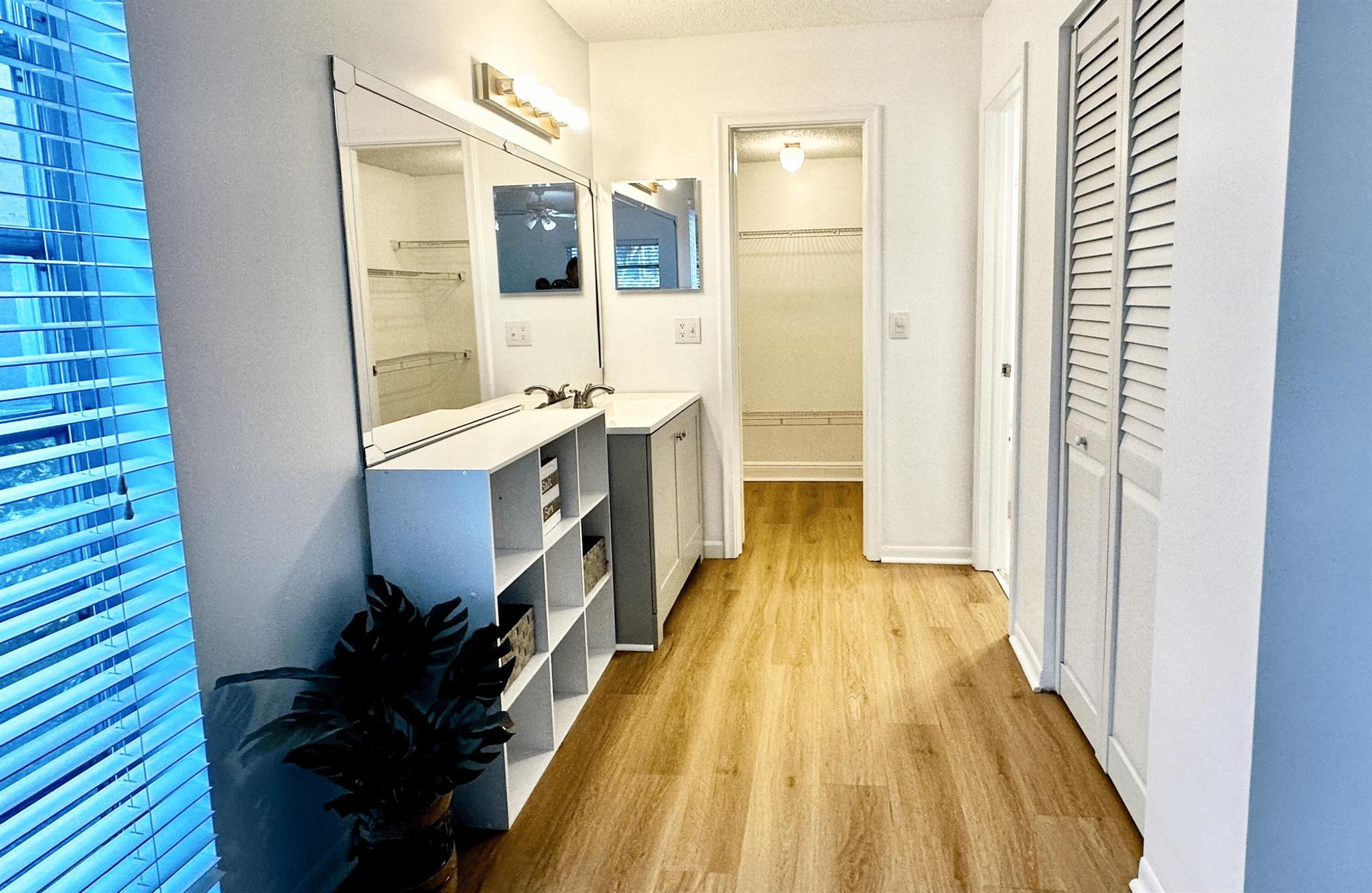 1021 Flame Vine Avenue 104