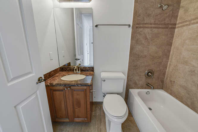 3083 Waterside Circle