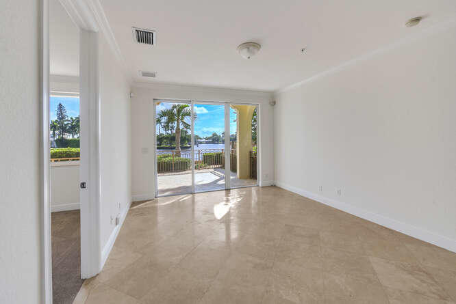 3083 Waterside Circle