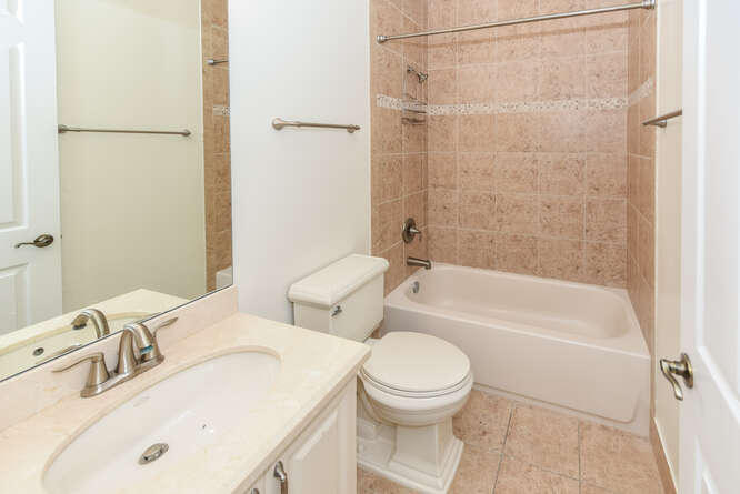 3083 Waterside Circle