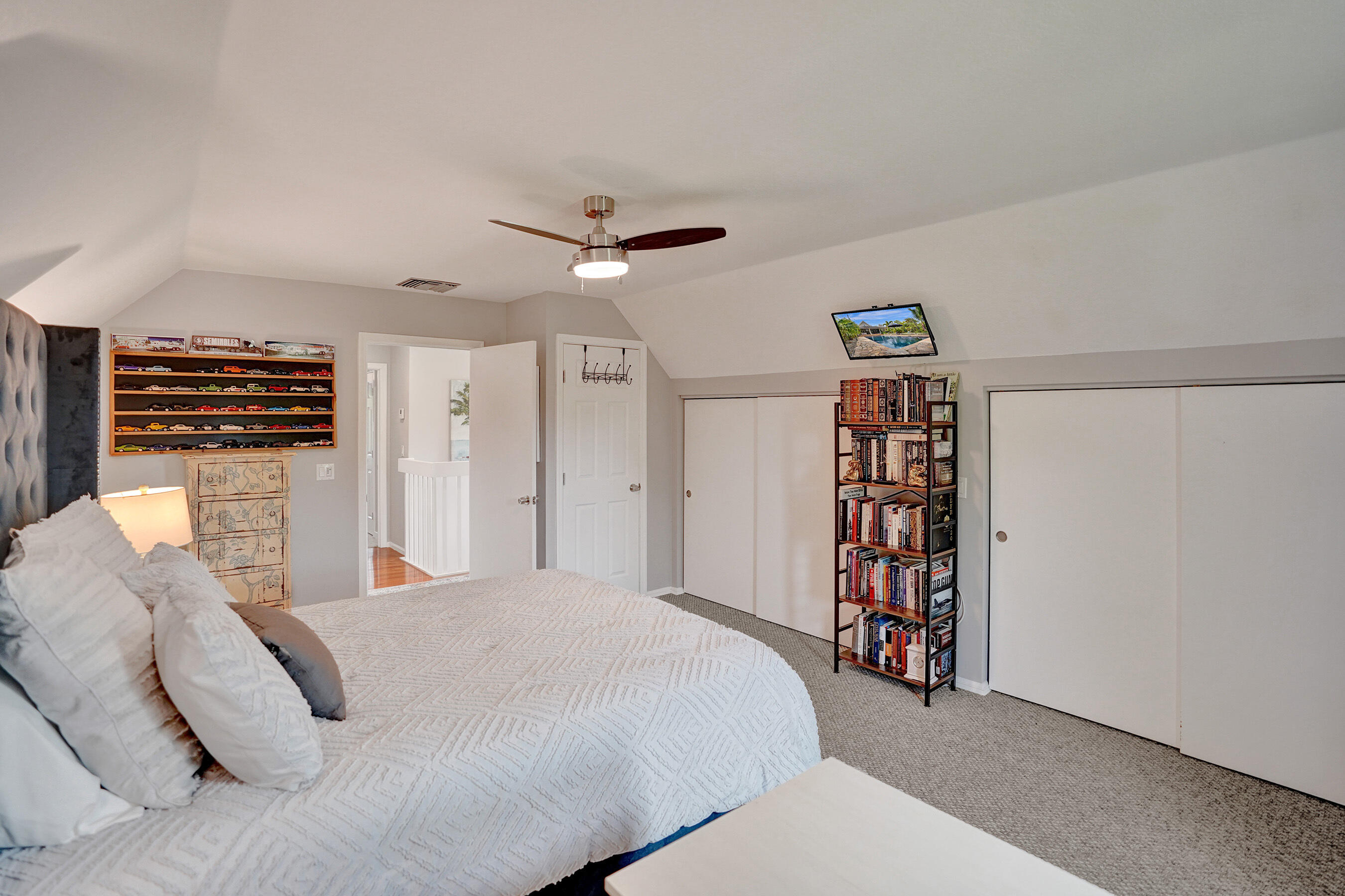 11511 40th Street N