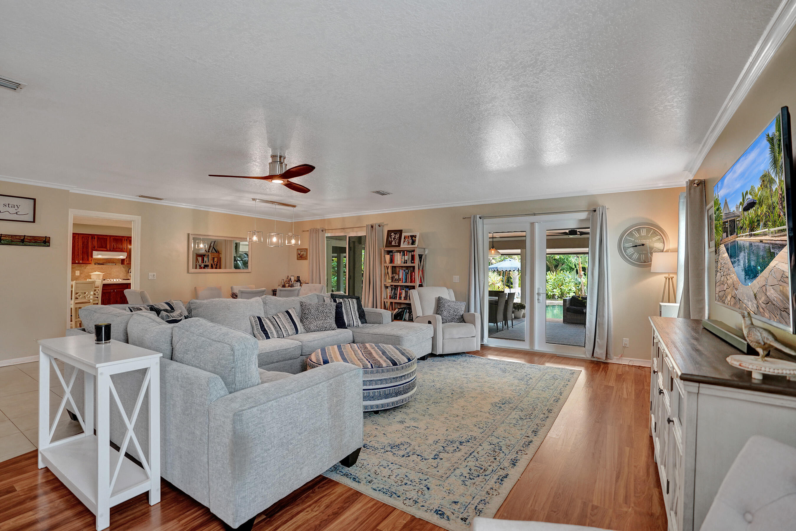 11511 40th Street N