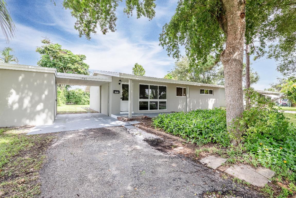 1981 SW 36th Terrace