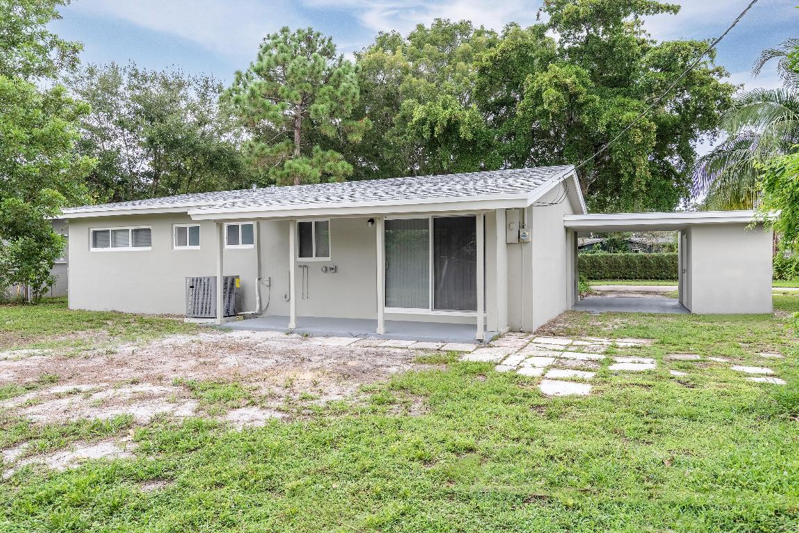 1981 SW 36th Terrace