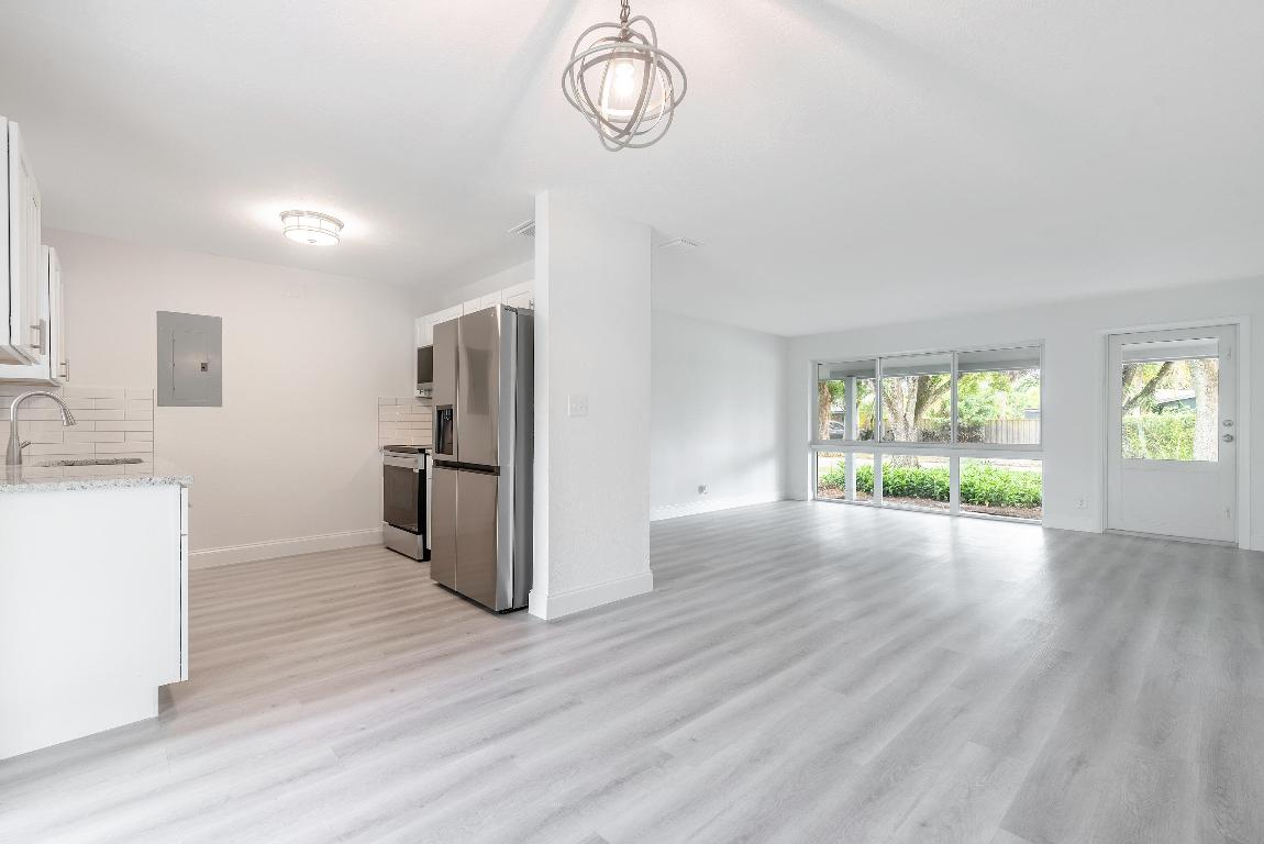 1981 SW 36th Terrace