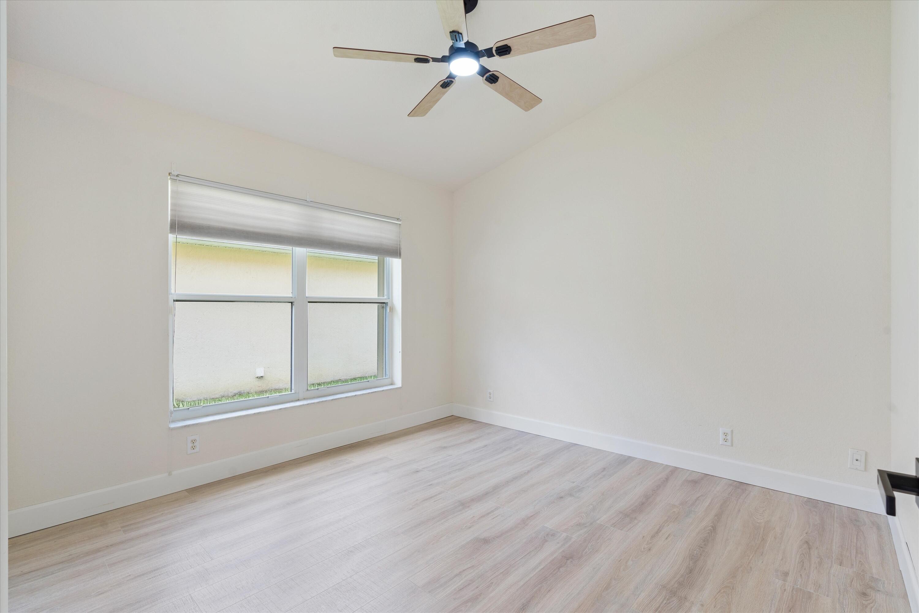 12248 SE Plandome Drive