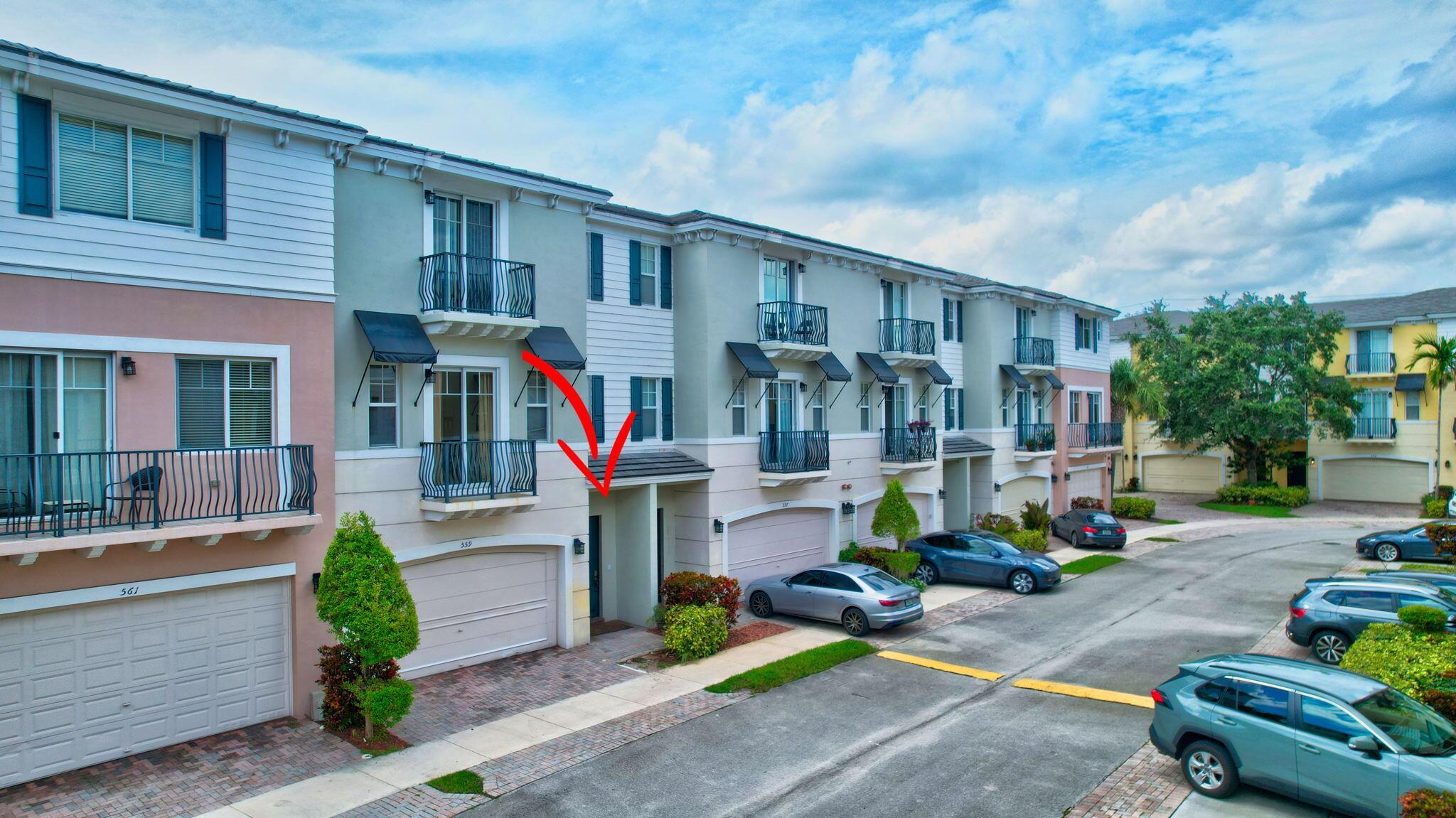 559 NW 39th Cir Circle