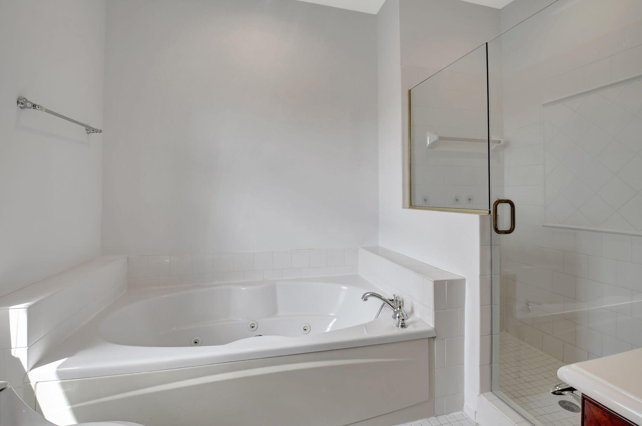 559 NW 39th Cir Circle