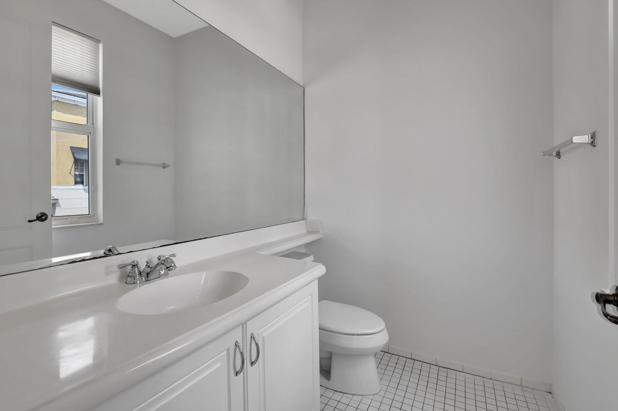 559 NW 39th Cir Circle