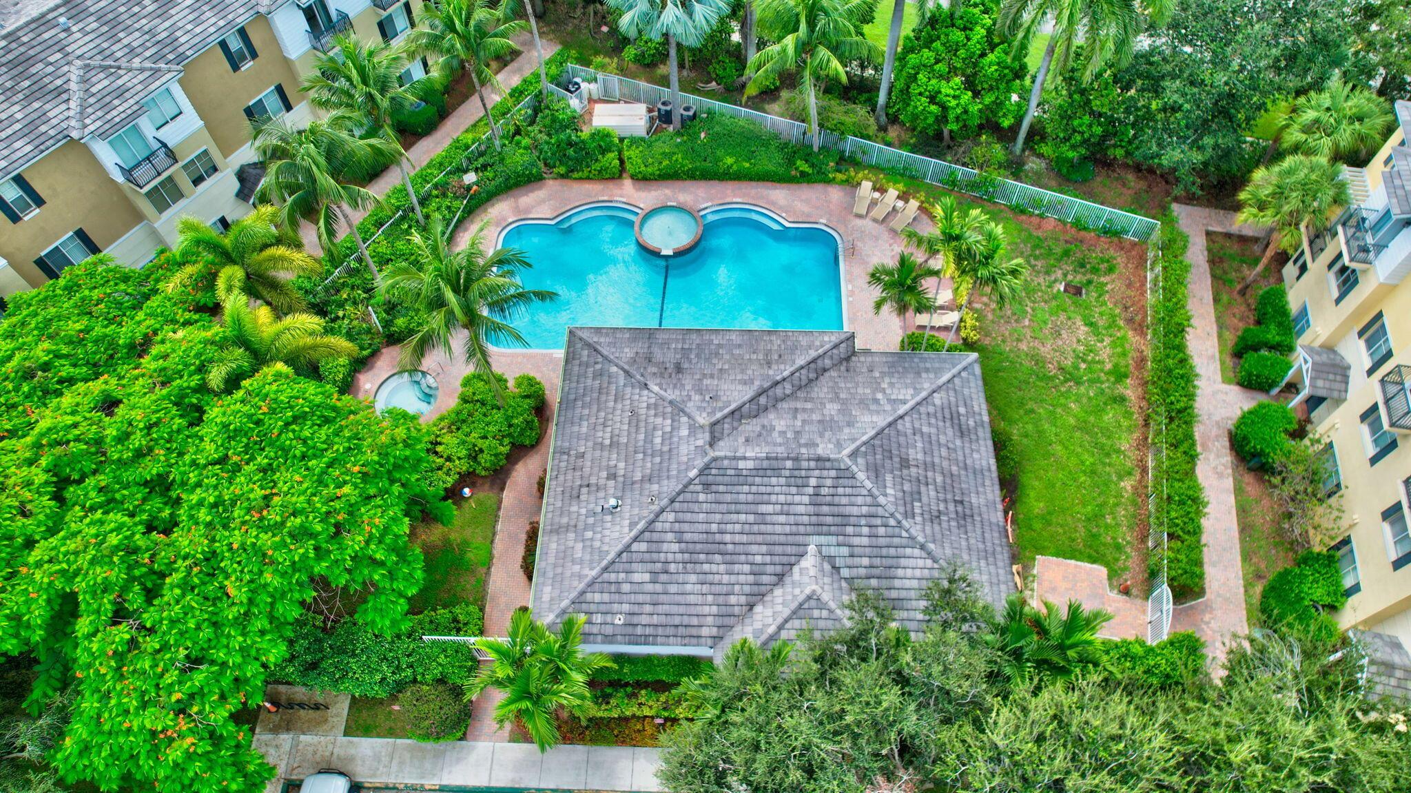 559 NW 39th Cir Circle