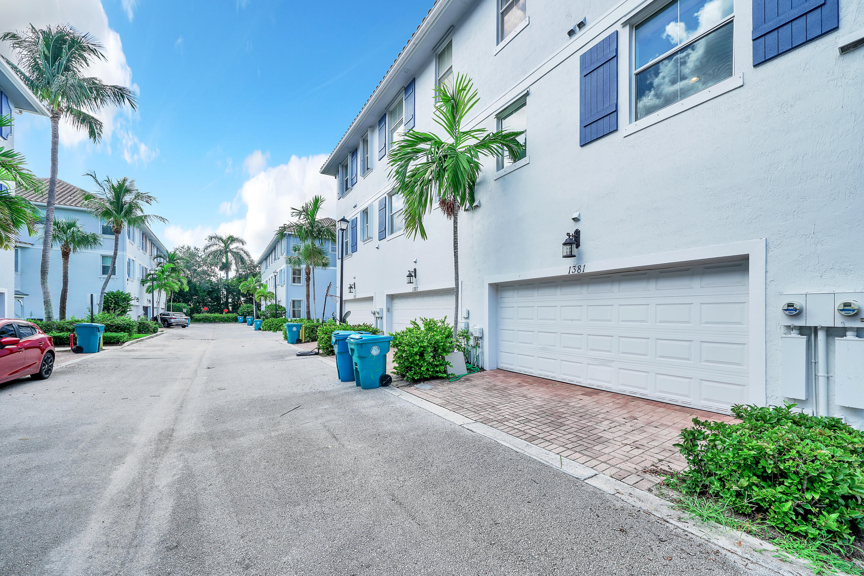 1381 Piazza Delle Pallottole