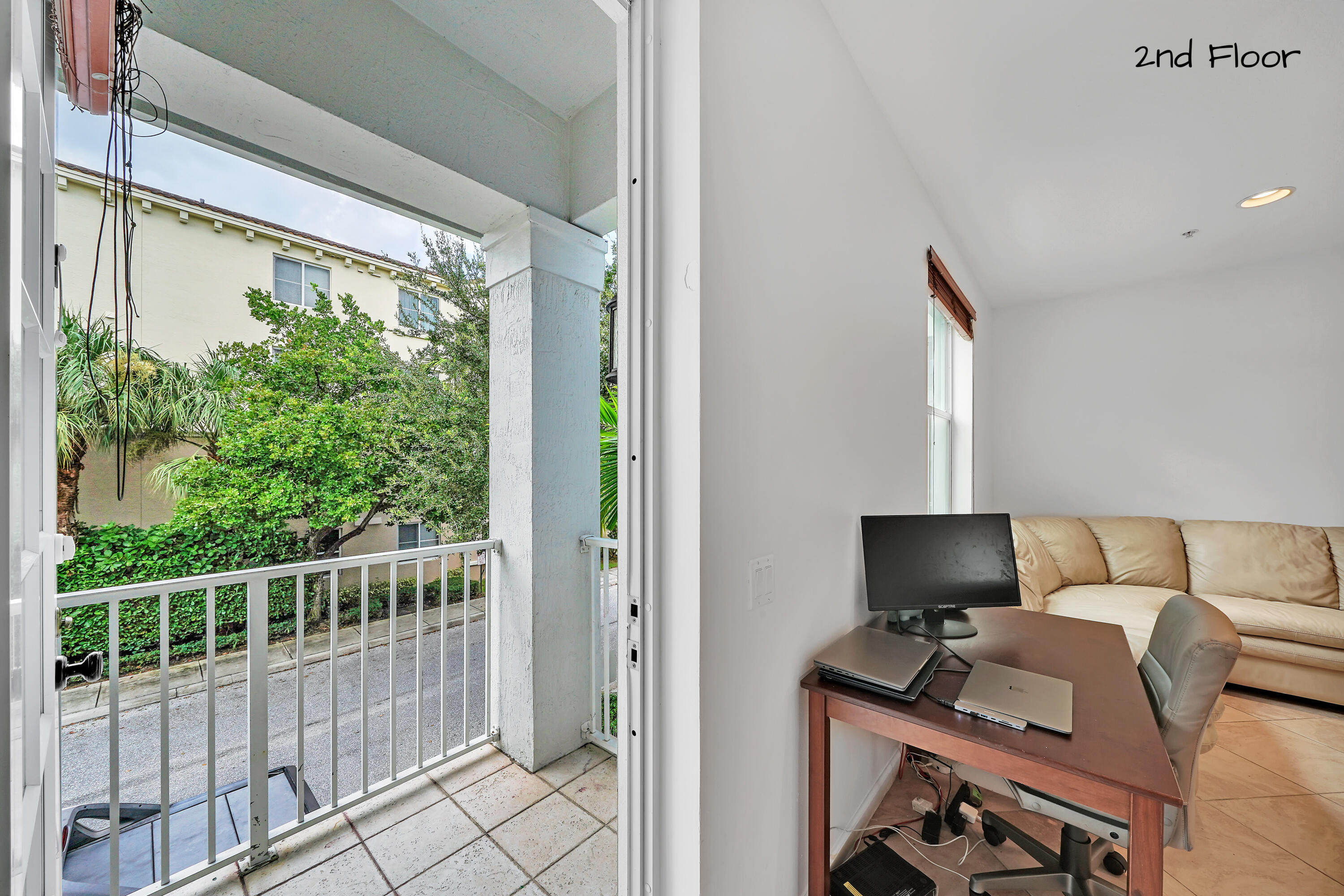 1381 Piazza Delle Pallottole