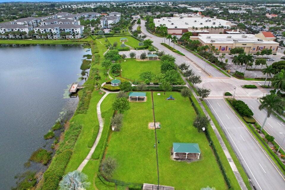 1381 Piazza Delle Pallottole