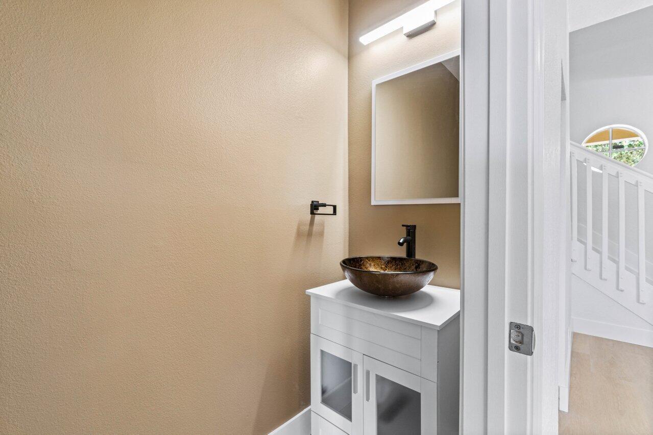 2788 S Evergreen Circle