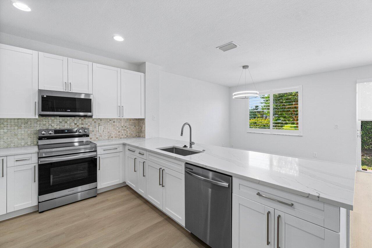 2788 S Evergreen Circle