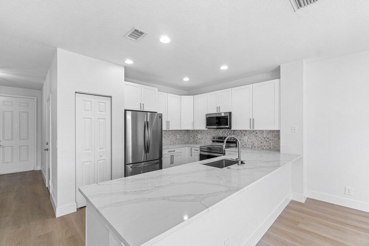 2788 S Evergreen Circle