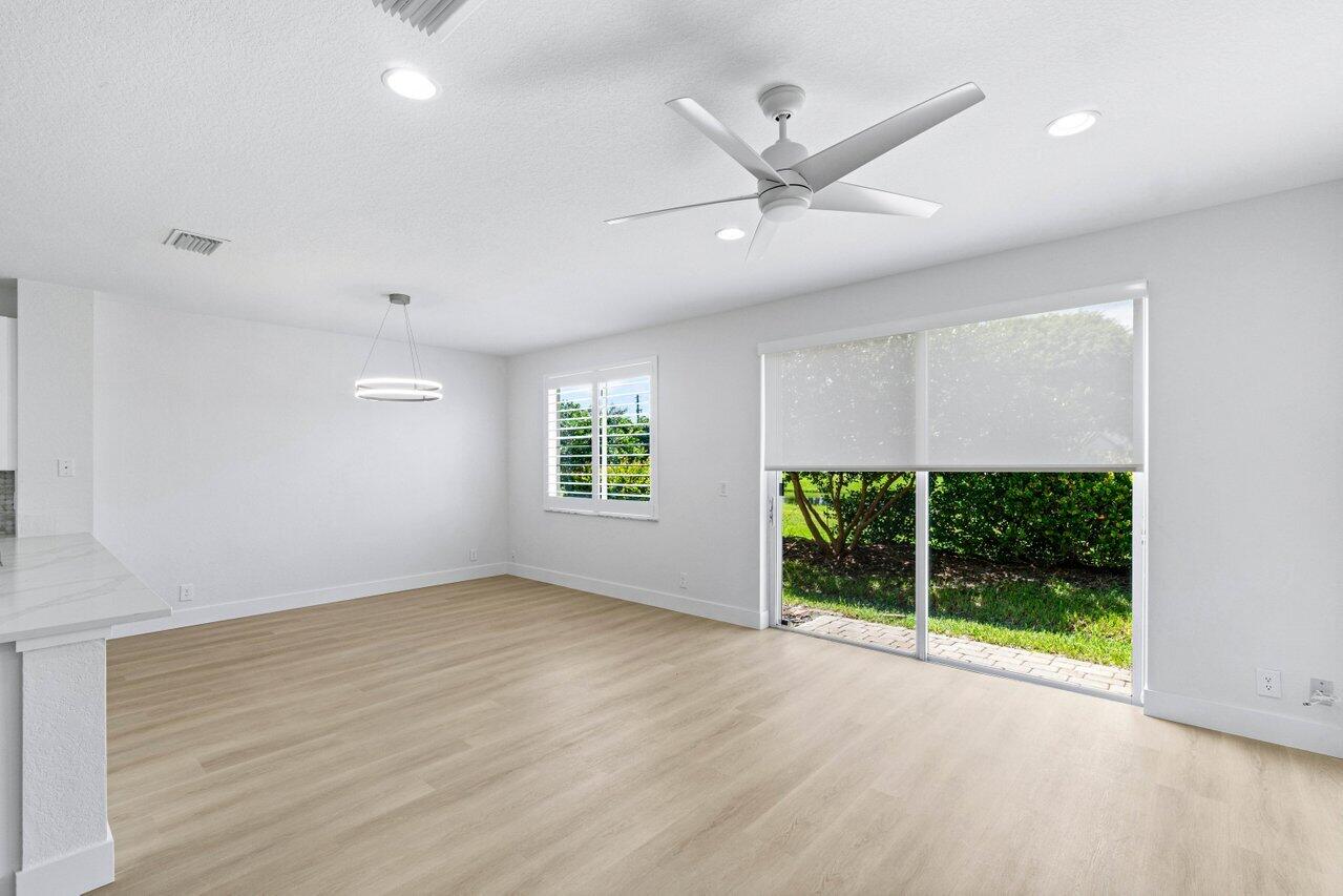 2788 S Evergreen Circle