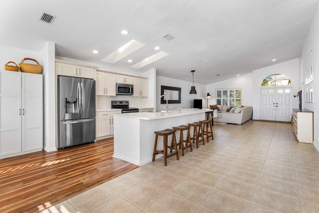 8775 Sonoma Lake Boulevard