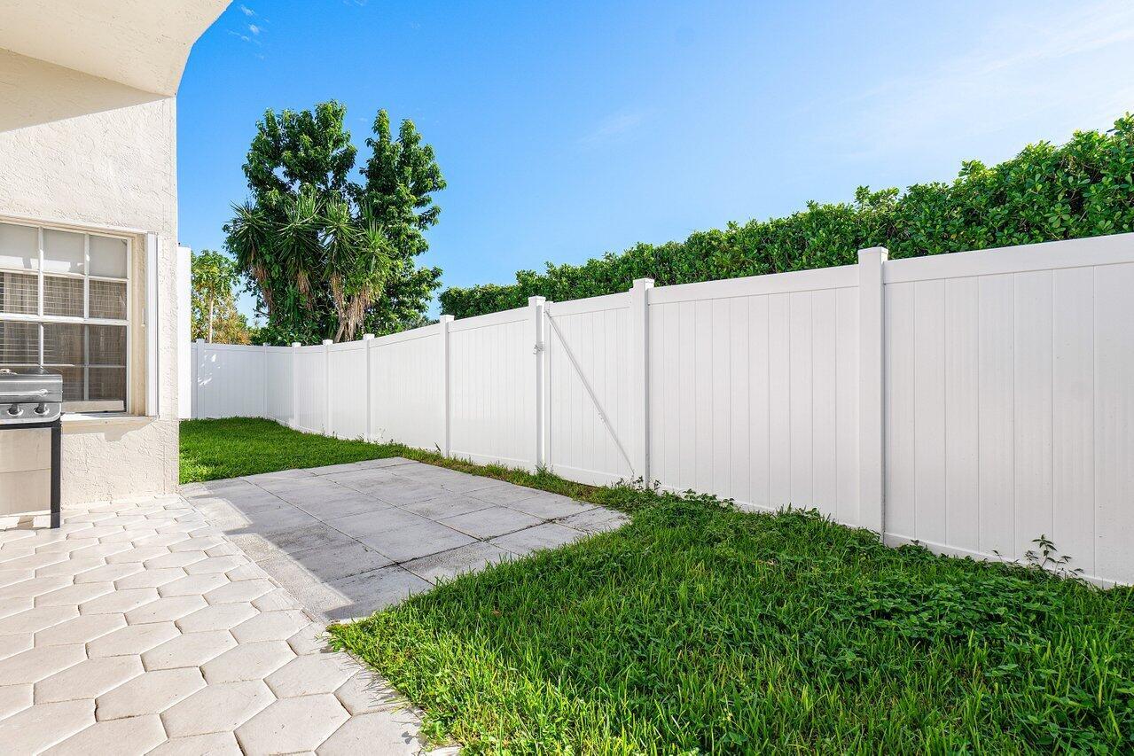 8775 Sonoma Lake Boulevard