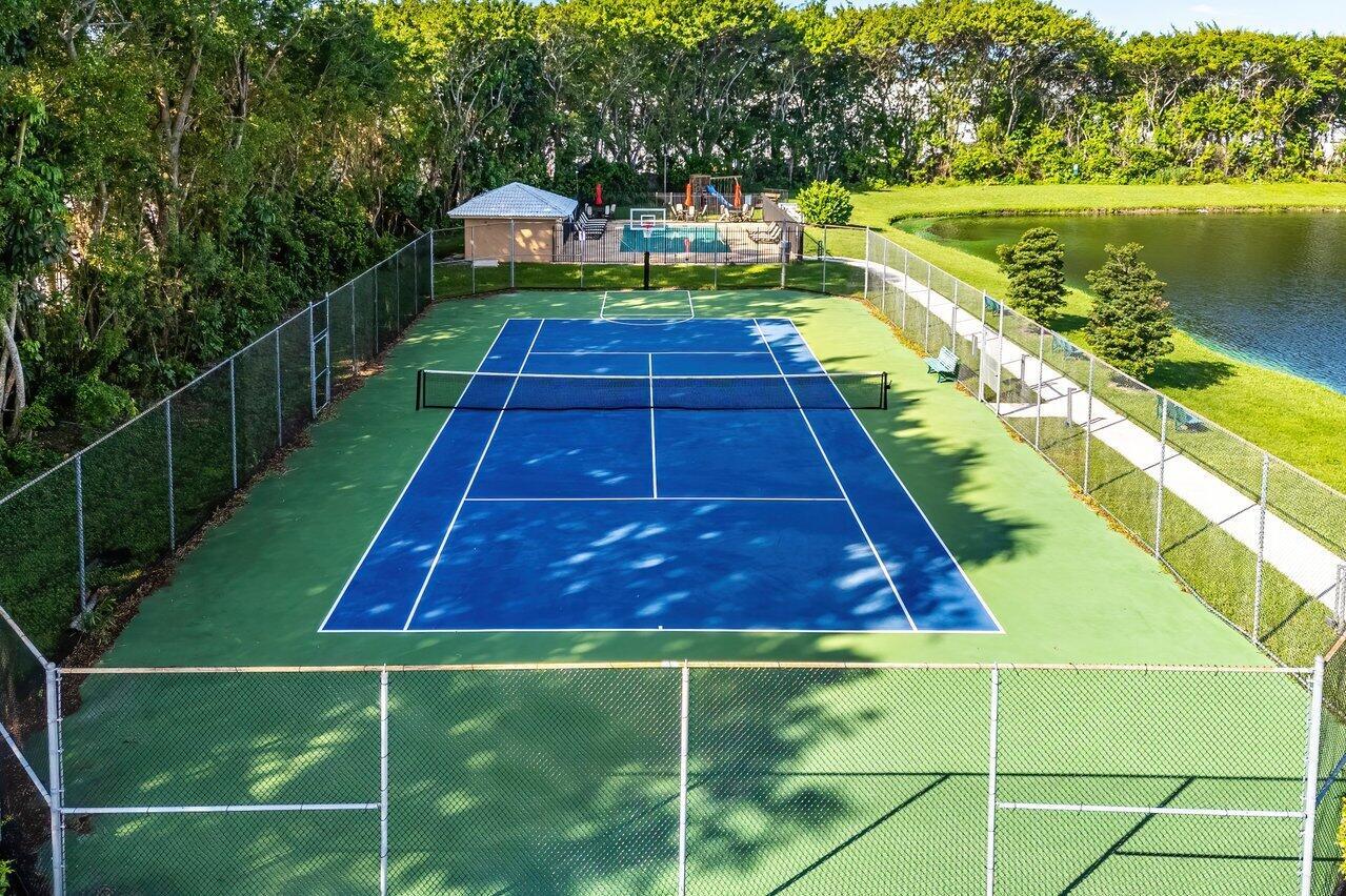 8775 Sonoma Lake Boulevard