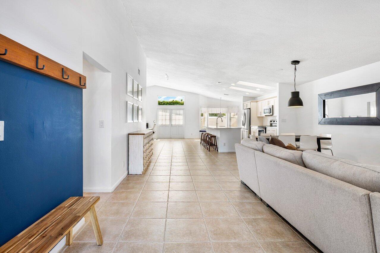 8775 Sonoma Lake Boulevard