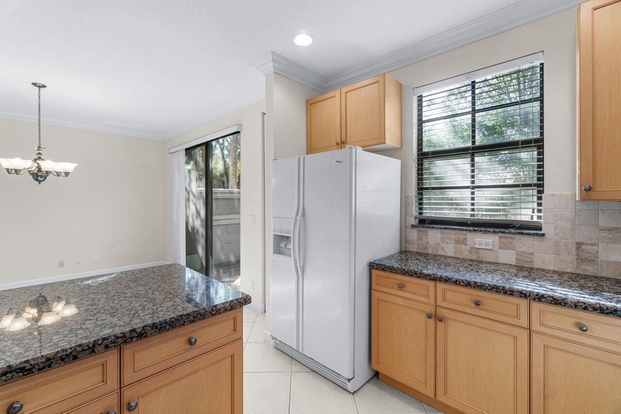 5036 S Chrystie Circle