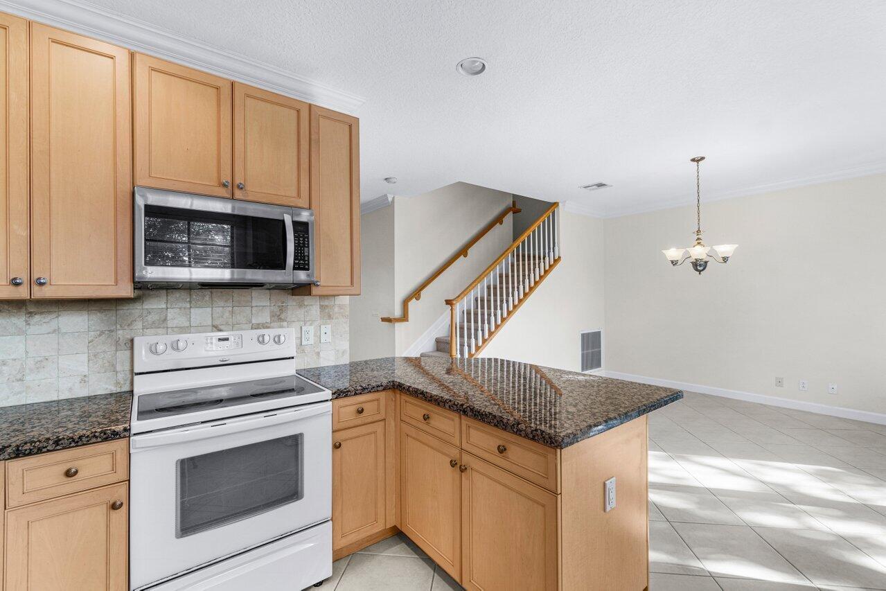 5036 S Chrystie Circle