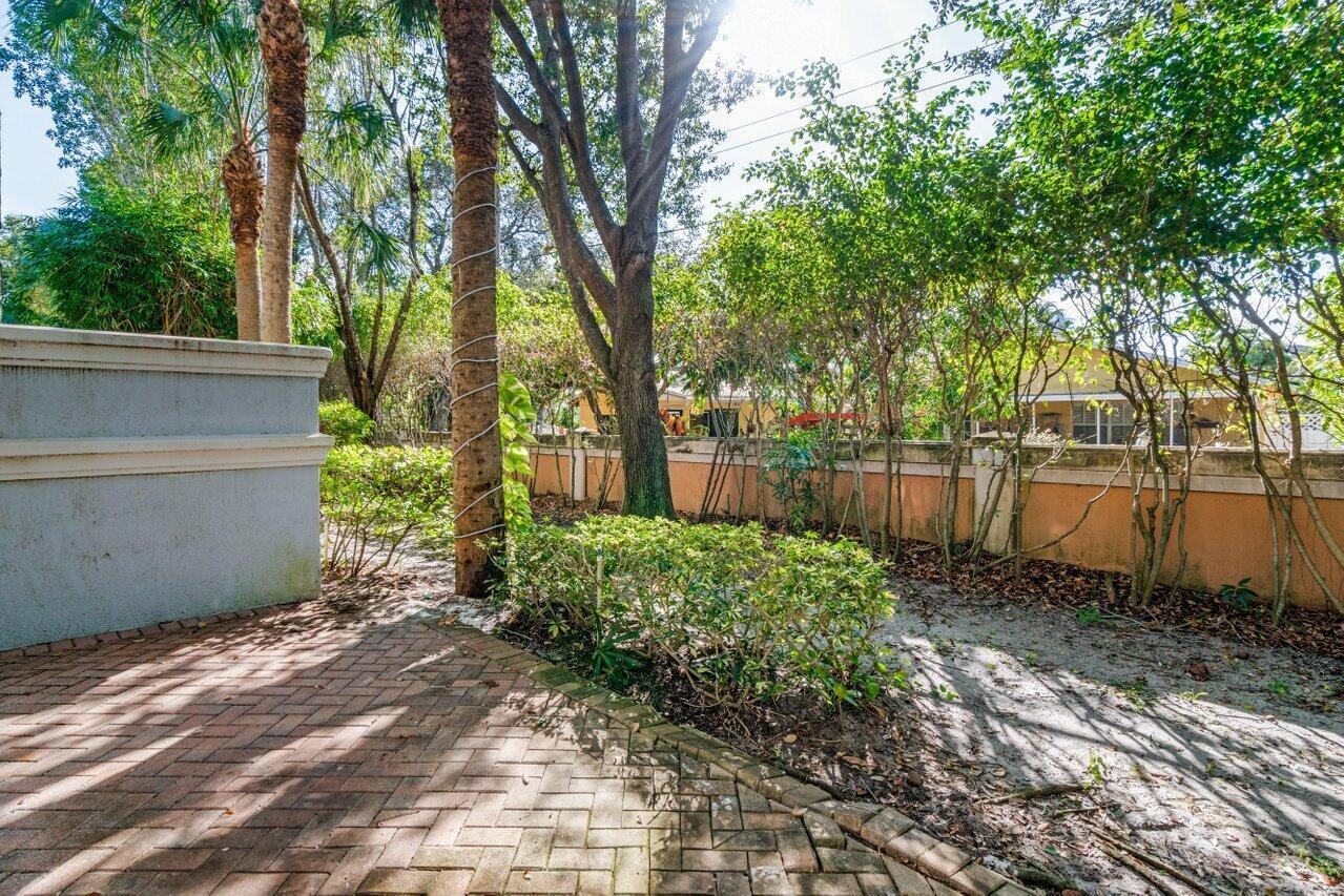 5036 S Chrystie Circle