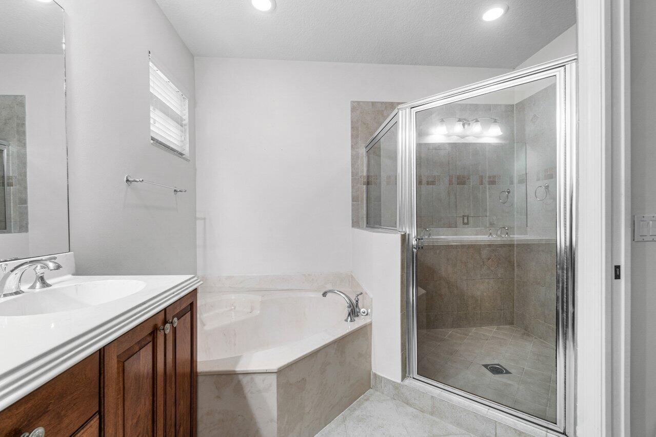 5036 S Chrystie Circle